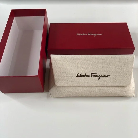 Salvatore Ferragamo Authentic Women’s Bordeaux Oversized Sunglasses ~ Brand New! - Picture 3 of 9